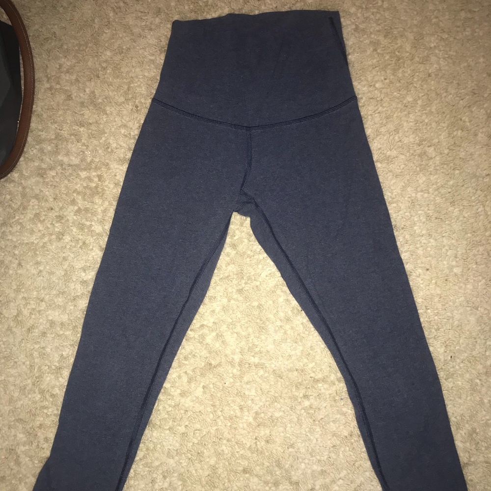 7/8ths crop lululemon pant
